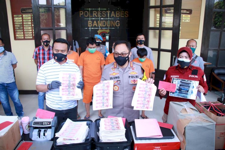 Empat Pelaku Pemalsuan Uang di Bandung Diamankan Polisi