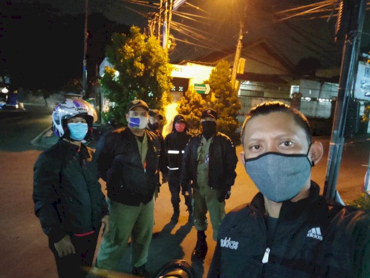 Anggota piket Reskrim Polsek Bandung Kulon Polrestabes Bandung Giat Kring Serse guna pencegahan kriminalitas pada malam hari