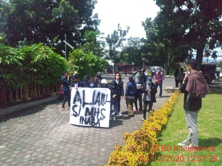 Polsek Bandung Kidul  Polrestabes Bandung melakssnakan giat pengamanan  Unras Mahasiswa  di Kampus INABA Jl.Soekarno Hatta No.448 Bandung.