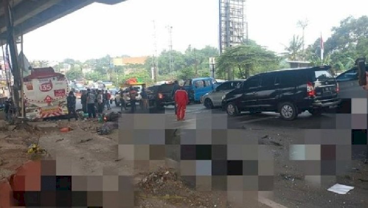 Kecelakaan Beruntun Libatkan Truk Tangki di Jatisampurna, Korban Bergelimpangan di Jalan